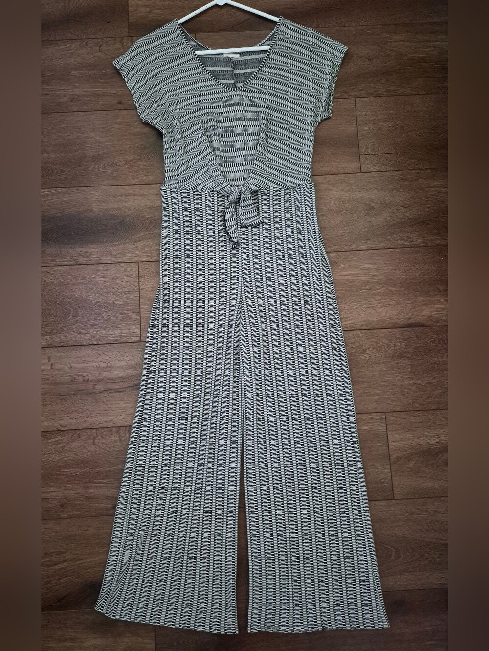 Caution To The Wind Soft Sleeveless Jumpsuit Tie Front Knit Pant Suit Wide Leg S